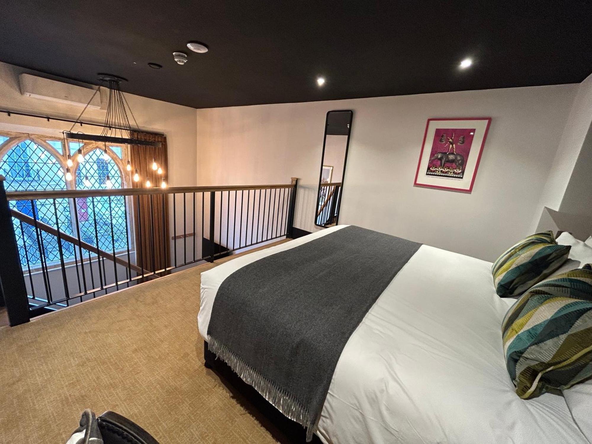 Crescent Place By Mansley Cheltenham Bagian luar foto