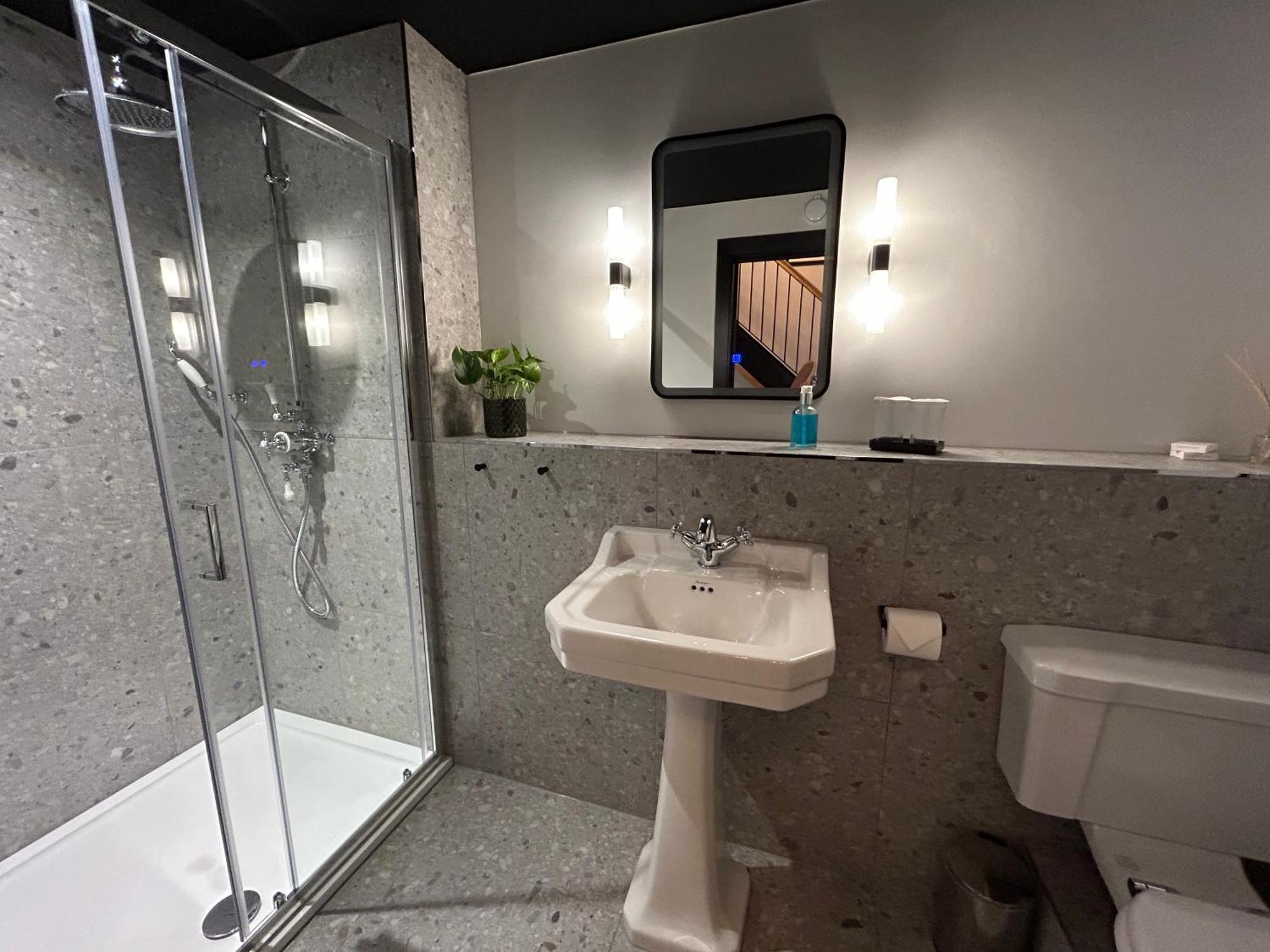 Crescent Place By Mansley Cheltenham Bagian luar foto