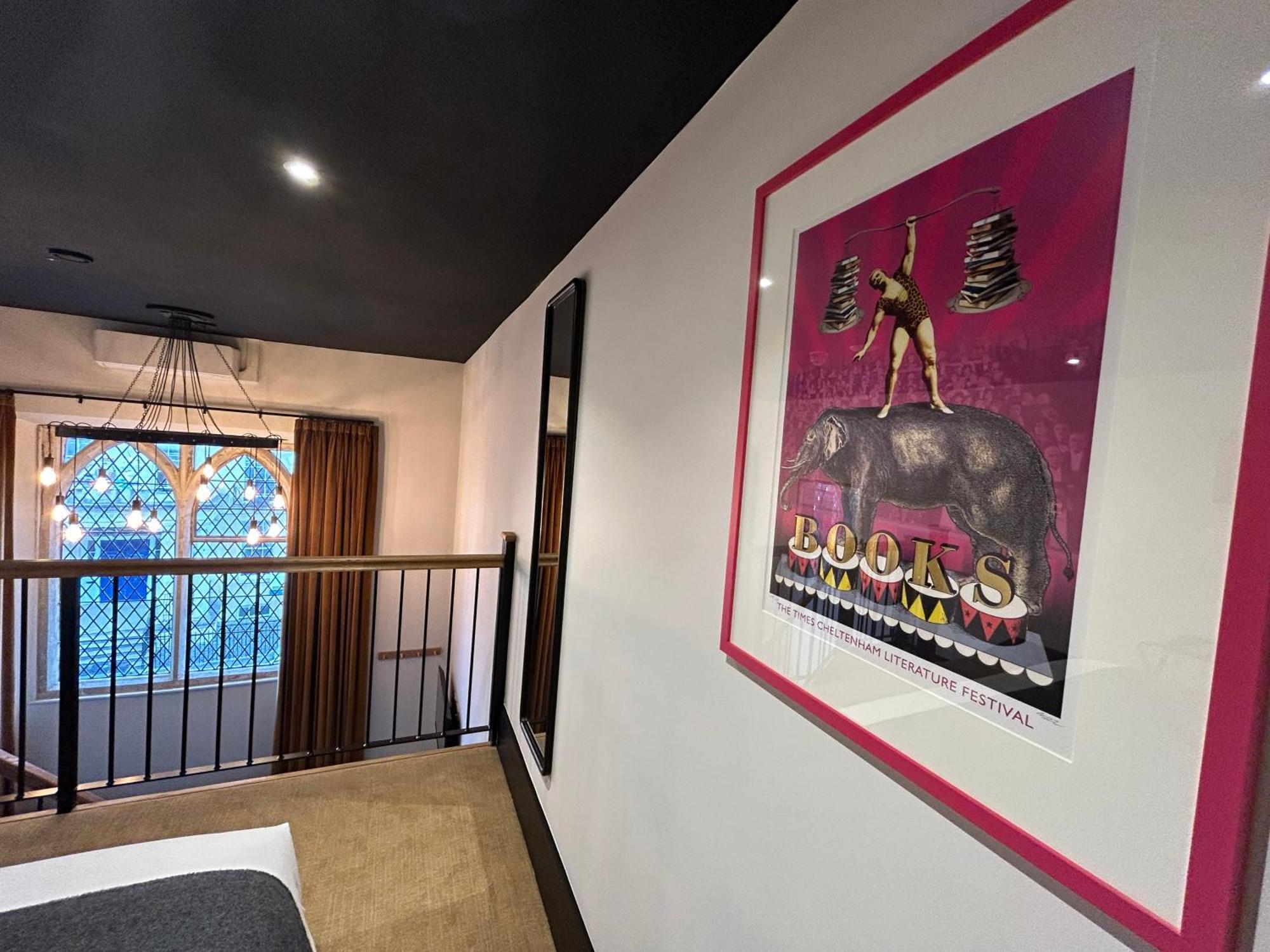 Crescent Place By Mansley Cheltenham Bagian luar foto
